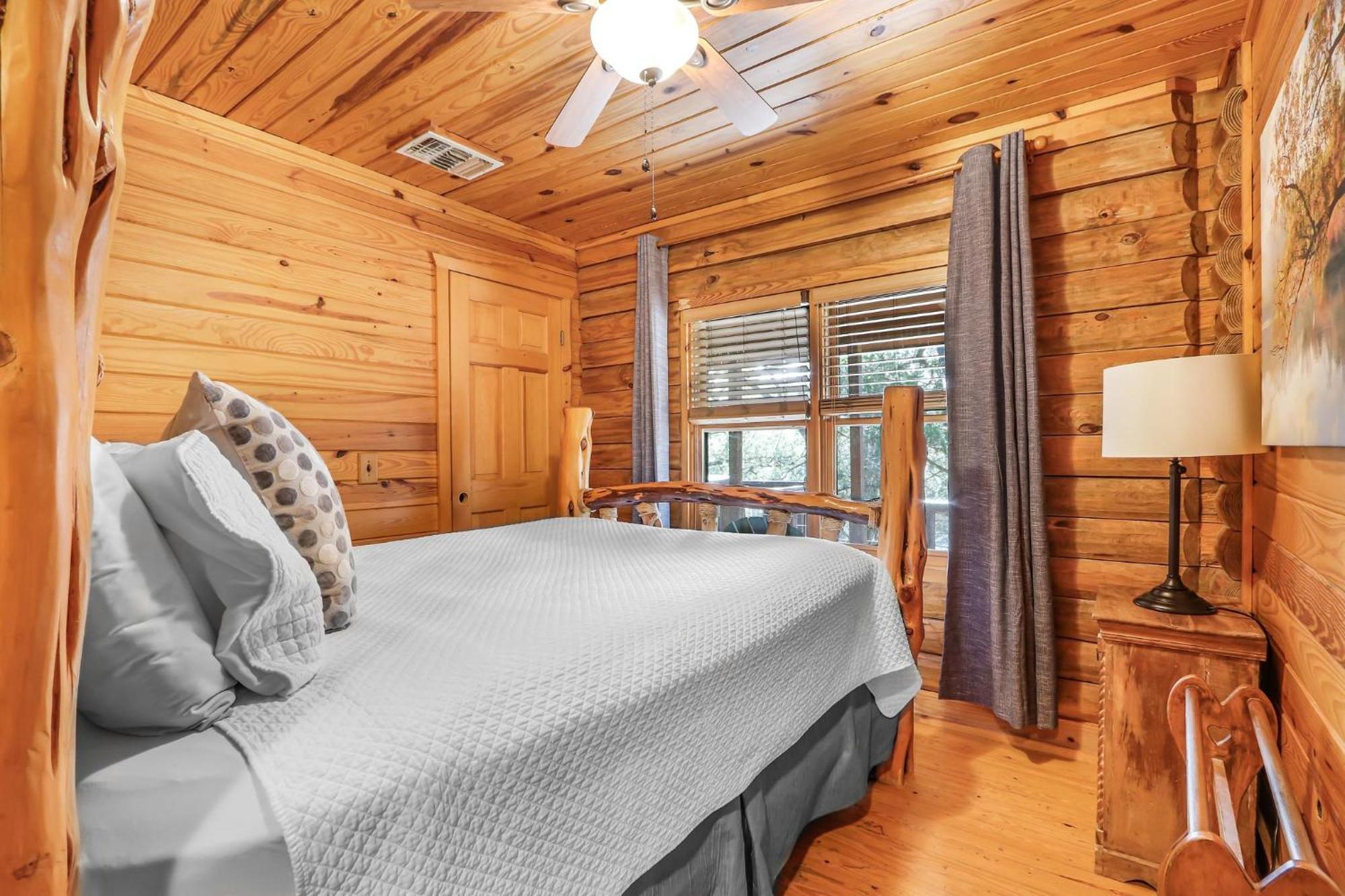 Falls Log Home Wimberley Luaran gambar